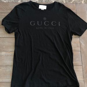 Black Gucci t shirt